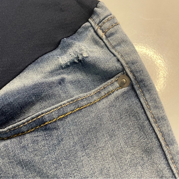 Time and Tru Maternity Medium 8-10 Blue Distressed Skinny Jeans PRELOVED - Picture 3 of 11